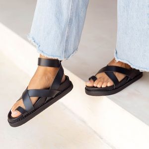 Liberte Bronte Black Gladiator Sandals Size 40 New with Bag